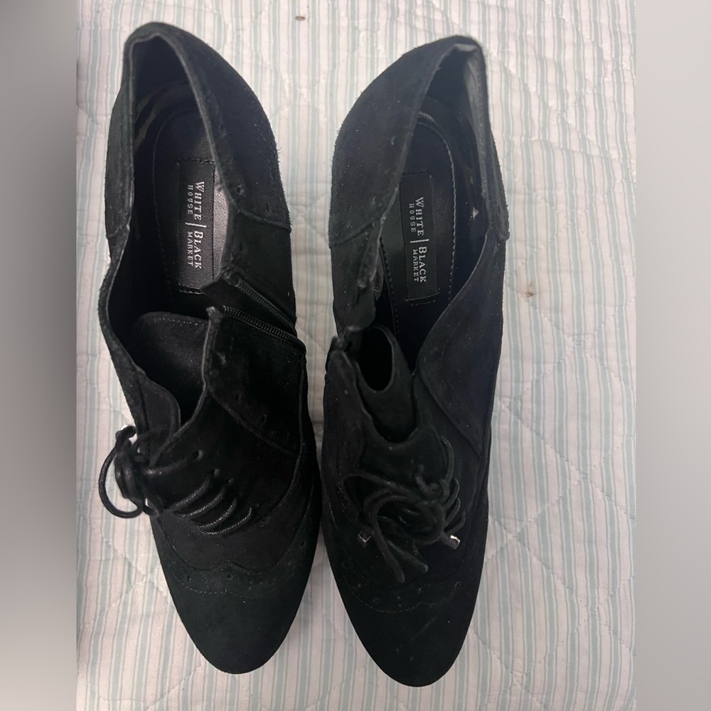 BLACK | White House Black Market | SIZE 7.5